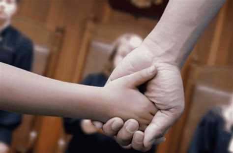Решение об оставлении ребенка с отцом после развода: что нужно знать?